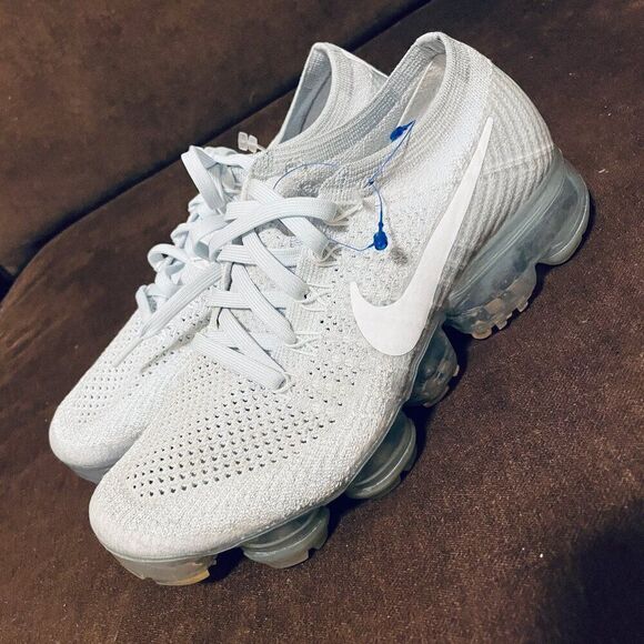 NIKE Flyknit Vapormax 2 Pure Platinum White Wolf womens 7 US 38 EUR Mint - Picture 9 of 15